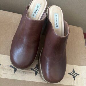 Steve Madden Bow heels size 9